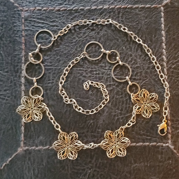 Adjustable Bronze Colored Flower & Circle Necklace - Picture 3 of 8